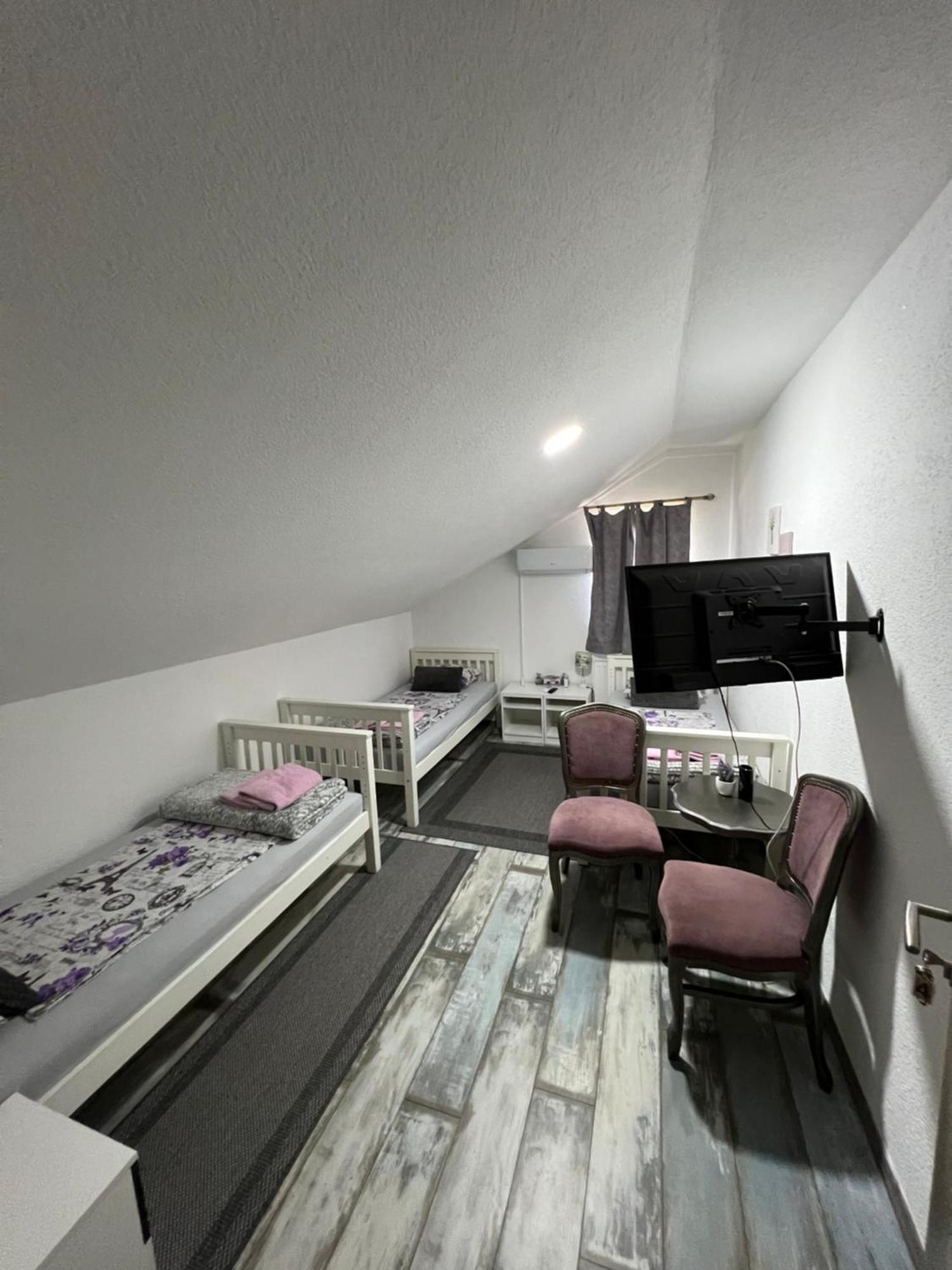 Prenociste-Sobe-Rooms-Aman Bihać Camera foto