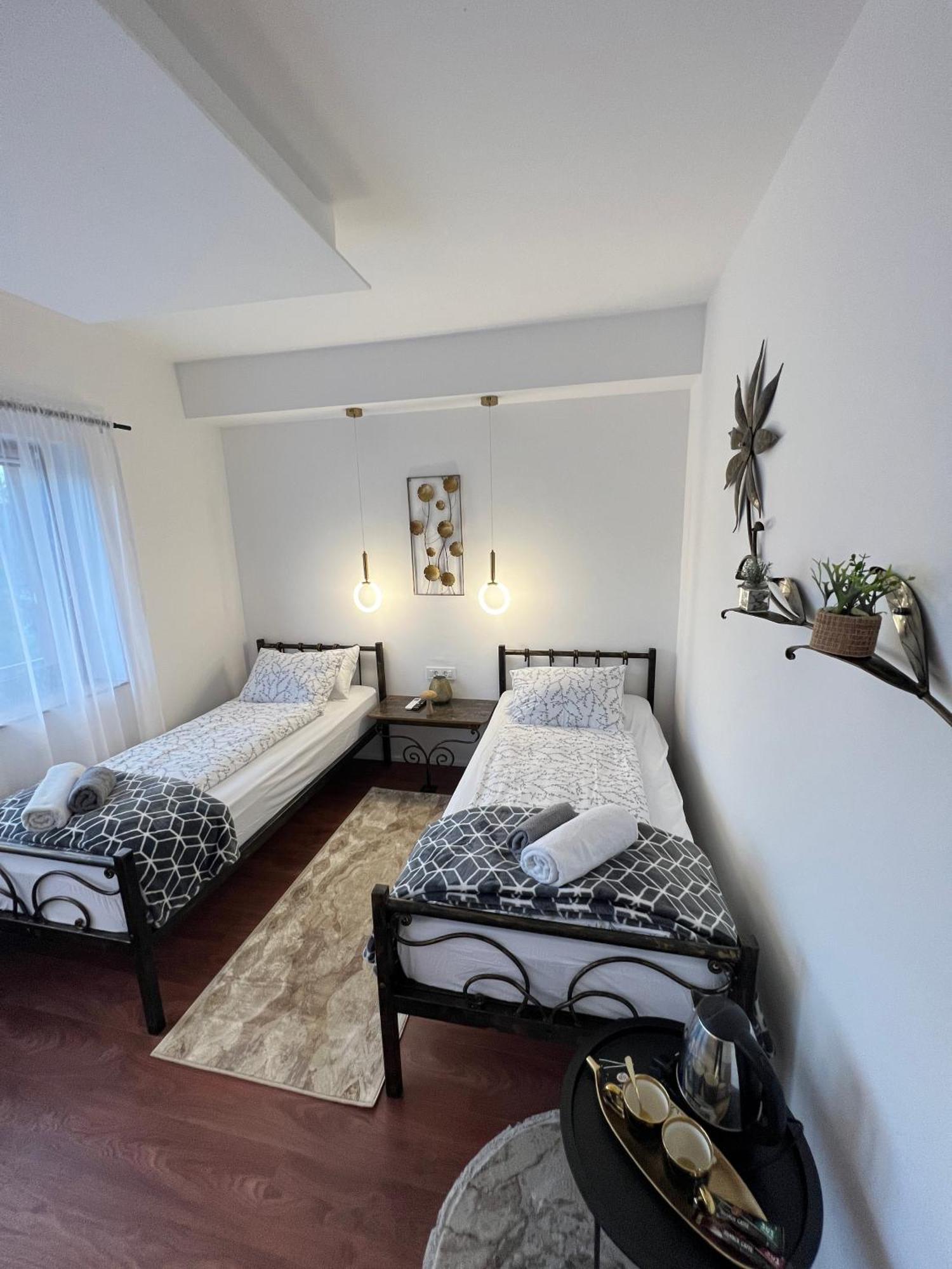 Prenociste-Sobe-Rooms-Aman Bihać Esterno foto
