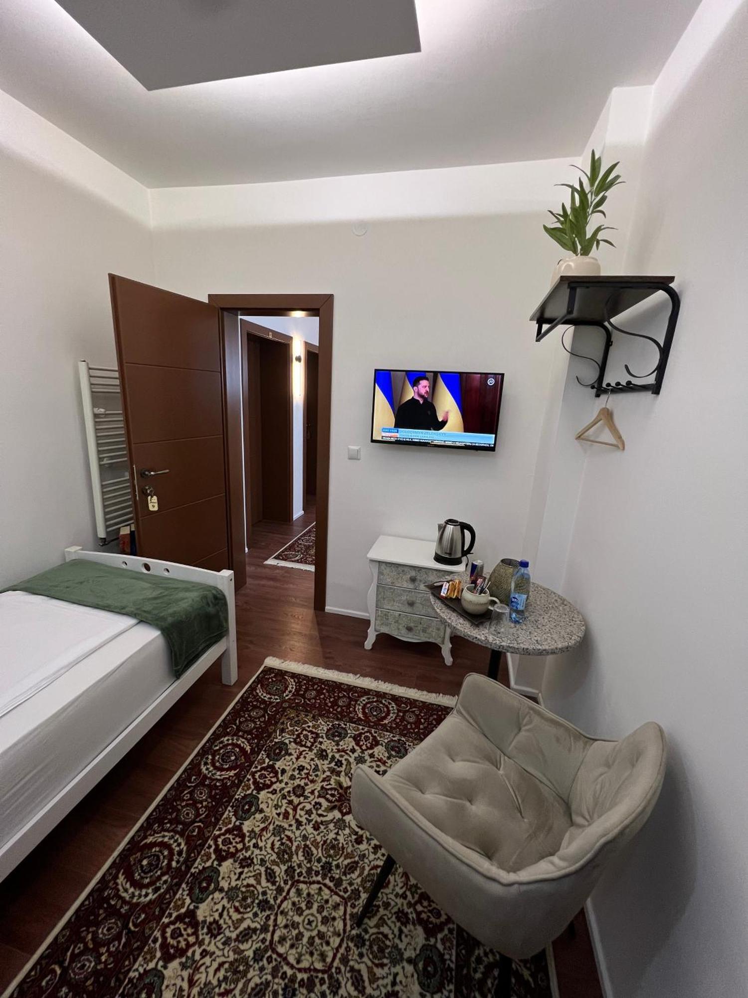 Prenociste-Sobe-Rooms-Aman Bihać Esterno foto