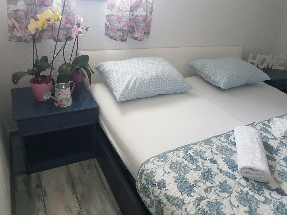 Prenociste-Sobe-Rooms-Aman Bihać Esterno foto