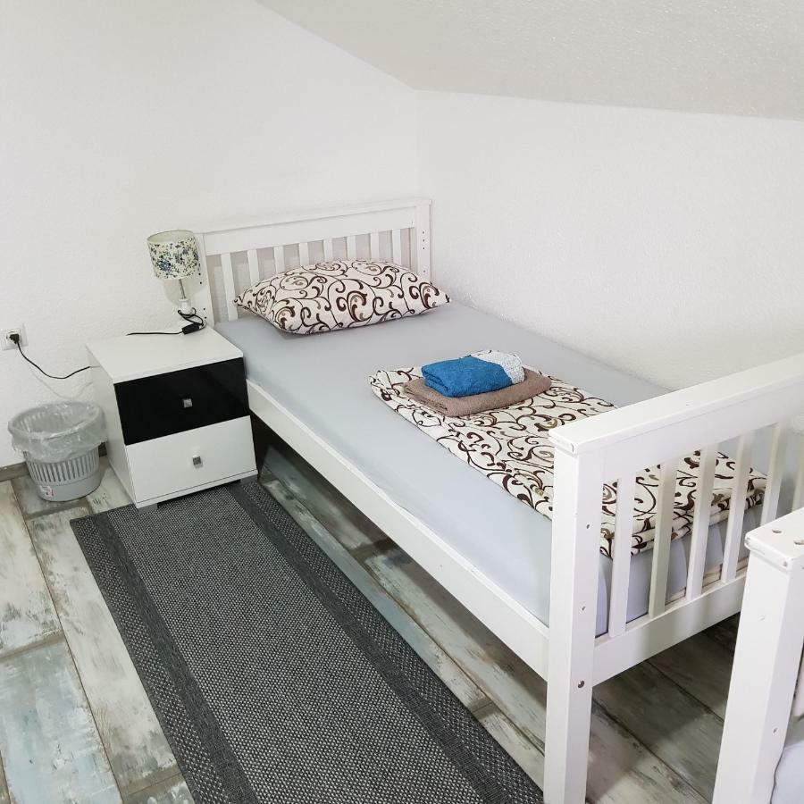 Prenociste-Sobe-Rooms-Aman Bihać Esterno foto