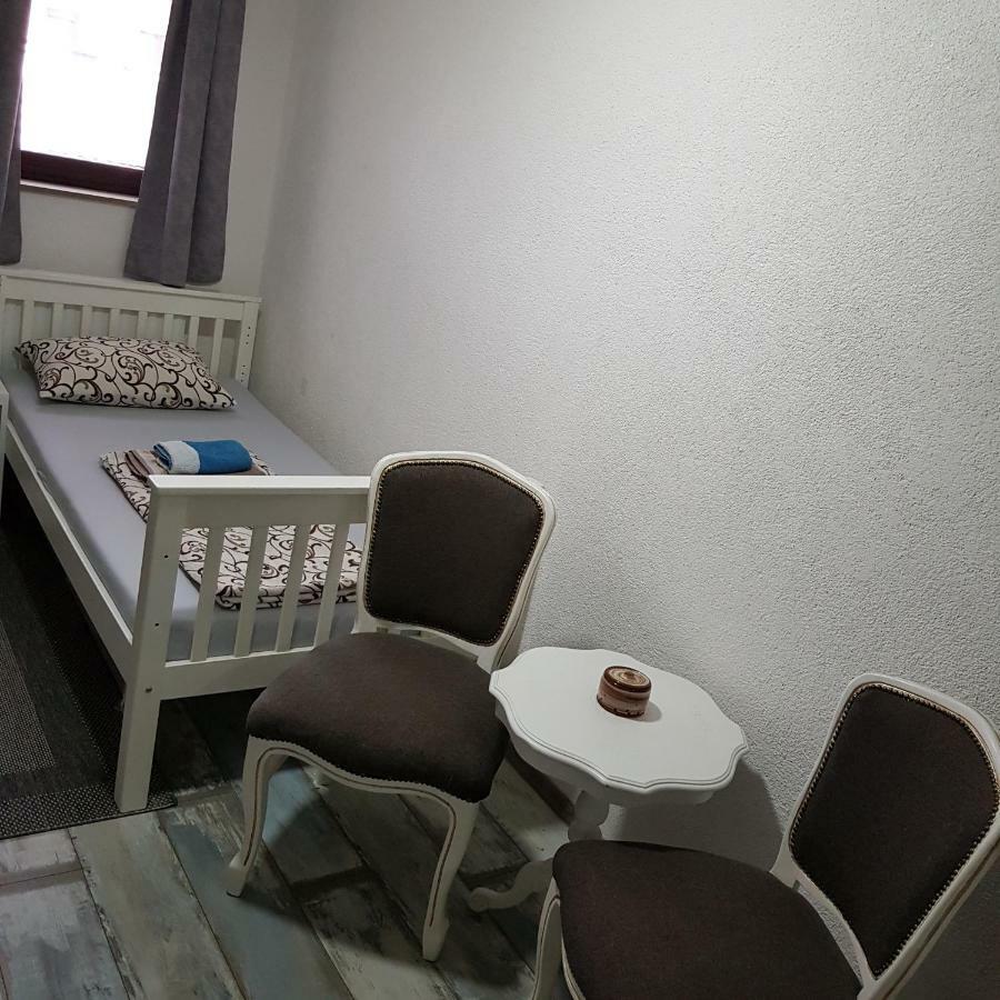 Prenociste-Sobe-Rooms-Aman Bihać Esterno foto